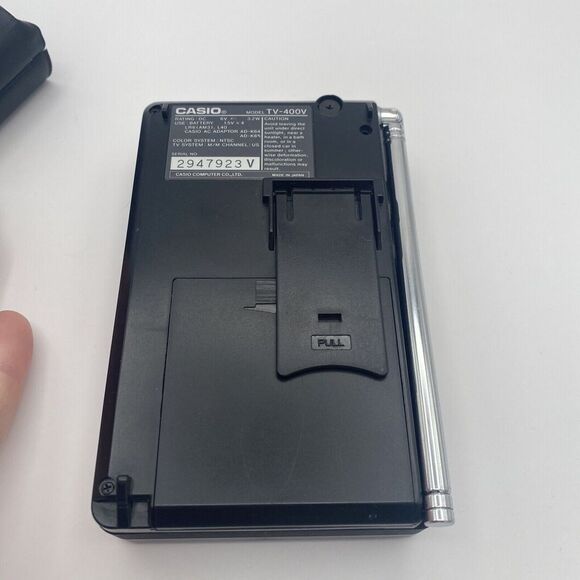 Casio TV-400V LCD Pocket Color Handheld TV Television VHF UHF Excellent Shape - Picture 3 of 7